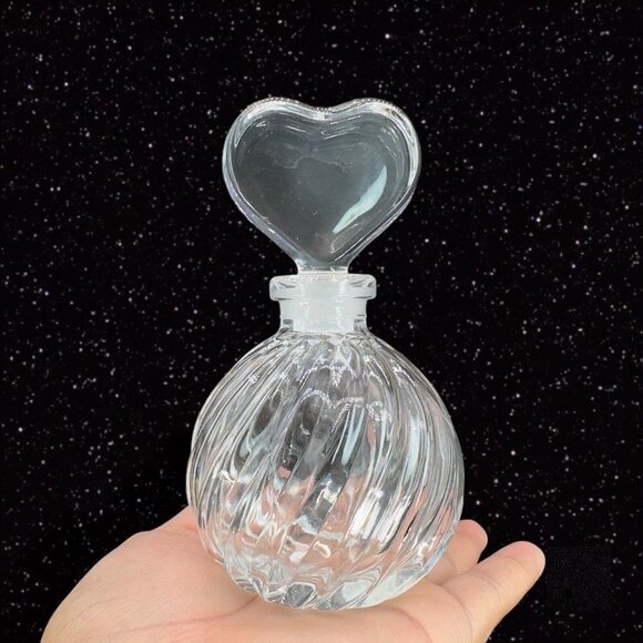 Clear Empty Perfume Bottle Glass Paperweight Figurine With Heart Shaped Stopper - Picture 1 of 10